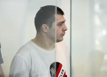 Jurnalistlər Əhməd Əhmədovun məhkəməsinə buraxılmayıb