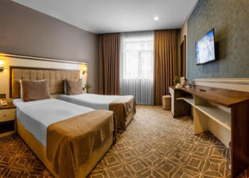 Azərbaycanda hotellərin gəliri 27% artıb