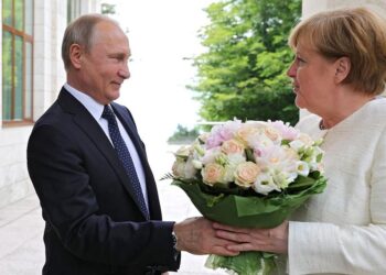 Putin bu cəhəti ilə məni heyran etdi – Merkel