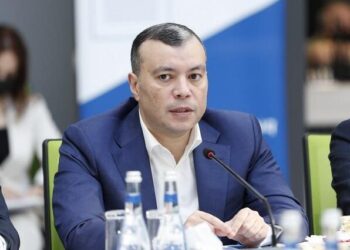 Deputatlara müraciət etdim, təqdim etmədilər – Nazir