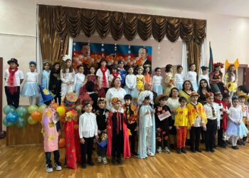 211 saylı məktəbdə təbiət tədbiri