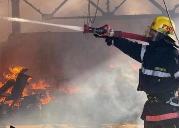 Sumqayıtda obyektdə yanğın – Video