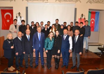 Aysel Xanlarqızının Türkiyədə yeni çap olunmuş “Sən gəldin” adlı şeirlər kitabının təqdimatı keçirilib