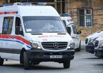 Azərbaycanda qadın ərini bıçaqladı