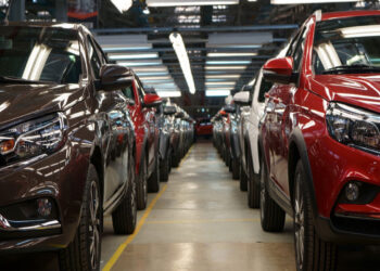 Azərbaycana 11 ayda 83 minə yaxın avtomobil idxal edilib