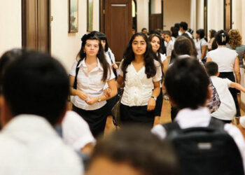 Məktəblərdə 1 həftə dərs olmayacaq