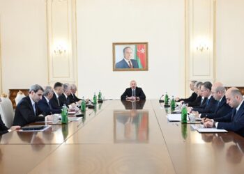 Nəqliyyat məsələlərinə həsr olunmuş müşavirə keçirilib, Prezident İlham Əliyev çıxış edib