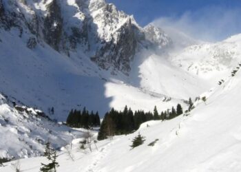 Dağlıq rayonlarda 9 dərəcəyədək şaxta olub – FAKTİKİ HAVA