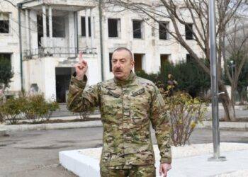 Quyudakı Rusiya Əliyevin Ermənistana xəbərdarlığından xilasedici kəndir hörməyə çalışır