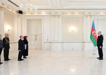 Prezident İlham Əliyev Türkiyənin yeni səfirinin etimadnaməsini qəbul edib