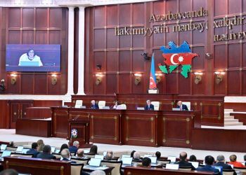 Milli Məclisin iclası başlayıb