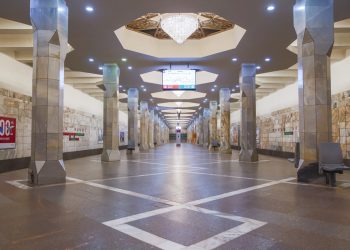 Metronun Memar Əcəmi stansiyasının keçidində təmirə başlanılıb