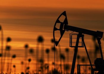 Azərbaycan neftinin qiyməti 77 dollardan aşağı enib