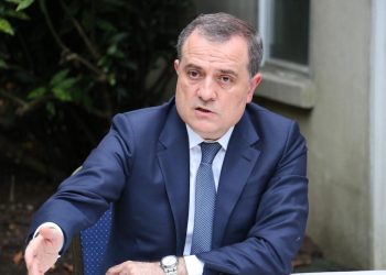 Azərbaycana göstərilən yardım kifayət deyil – Bayramov