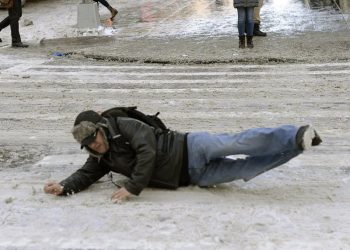 Qarlı havada 55 nəfər xəsarət alıb – YENİLƏNİB