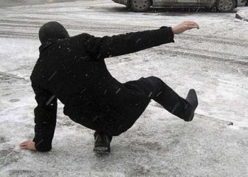 Qarlı havada 179 nəfər xəsarət alıb