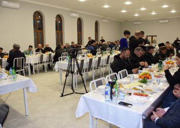 Novxanı məscidində mərasim evinin açılışı olub, iftar süfrəsi verilib, Qarabağ Dirçəliş Fonduna ianə olunub