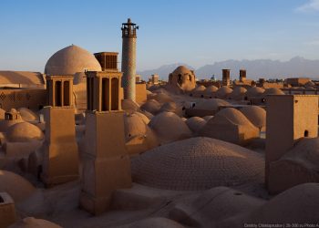 İranda sünnilərin məscidləri bağlandı