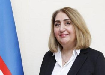 Müəllimləri təhqir edən direktorun şok səs yazısı – Video