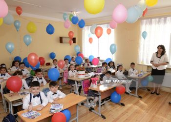 Bir həftə ərzində 4000 şagirdin yerdəyişməsi baş tutub