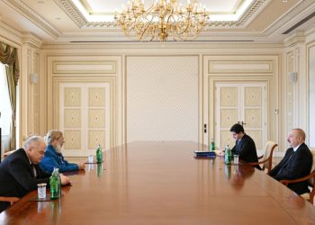 Prezident İlham Əliyev BMT-nin Cenevrədəki ofisinin baş direktorunu qəbul edib