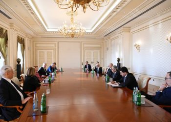 Prezident Nizami Gəncəvi Beynəlxalq Mərkəzinin həmsədrlərini qəbul edib