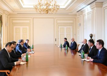 Prezident İlham Əliyev Pezeşkianın siyasi məsələlər üzrə müşavirini qəbul edib