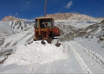 Güclü qarla əlaqədar Quba-Xınalıq yolu bağlanıb