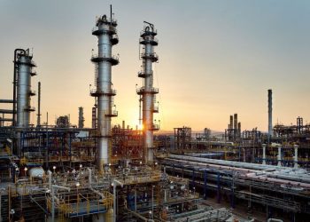 Azərbaycanda neft emalı 12%-dən çox azalıb