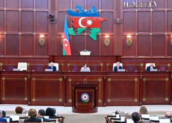 Milli Məclisin iclası başlayıb