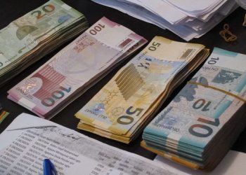 Dövlət büdcəsinin gəlirləri artdı