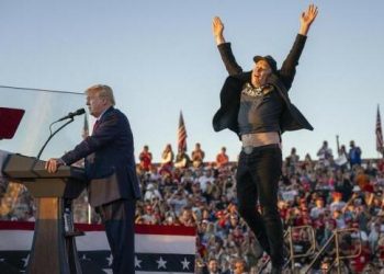 Mask Trampın müşaviri olacaq