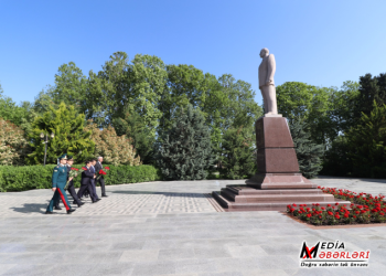 Qazaxda Ulu Öndər Heydər Əliyevin anadan olmasının 102-ci ildönümü böyük ehtiramla yad edilib