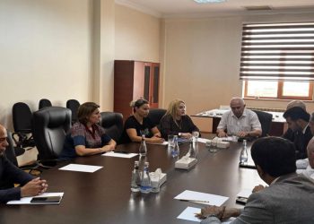 FHN yanında İctimai şuranın yeni tərkibdə ilk iclası keçirilib