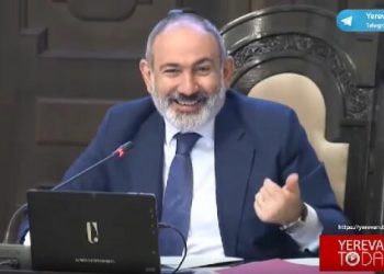 Paşinyan: Məni “Azərbaycan izi” ilə şantaj edirlər