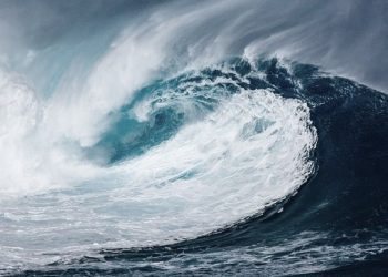 Yaponiyada sunami təhlükəsi: Fukuşima AES boşaldıldı