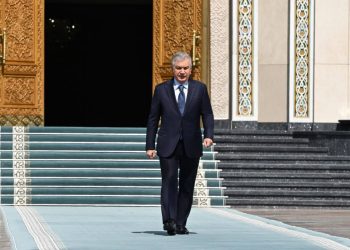 Şavkat Mirziyoyevin rəsmi qarşılanma mərasimi olub