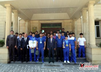 Qazaxda ağırlıqqaldırma üzrə Avropa birinciliyində uğur qazanmış idmançılarla görüş keçirilib