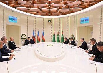 Prezident İlham Əliyev Türkmənistanda işgüzar səfərdədir