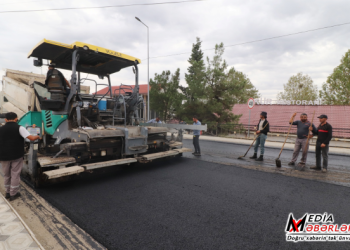 Qazax şəhərinin Əliağa Şıxlınski küçəsinə yeni asvalt örtüyü vurulur