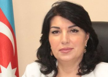 Bakıda iki tanınmış məktəbə bir xanım rəhbərlik edir? – RƏSMİ CAVAB