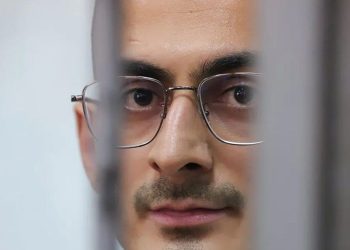 Mutvalı həbsdə qaldı: Azərbaycan diasporunun liderinə və oğluna qarşı siyasi sifariş