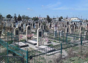 Qəbristanlıqlarla bağlı xaos: İdarəetmə bələdiyyələrə verilə bilərmi?
