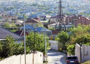 Sənədsiz evlər problemi: Yüzlərlə ailə çıxarış gözləyir (VİDEO)