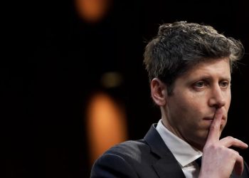 ChatGPT-nin yaradıcısı süni intellektin dünyanı “ələ keçirə” biləcəyini etiraf etdi