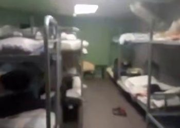 Rusiyada 100-ə yaxın azərbaycanlı hava limanında saxlanılıb – Bağlı otağa salınıblar