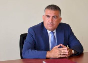 Şabranda icra başçısı sakinləri məhkəməyə verdi