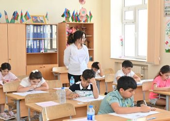 Tamştatlı müəllim axşam 6-dək işləyəcək? – VİDEO