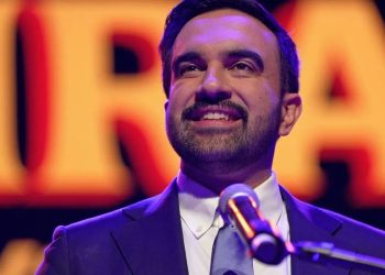 34 yaşlı müsəlman sosialist Nyu-Yorkun meri oldu – Mamdani Trampa meydan oxuyur