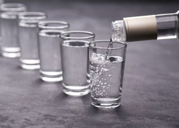 Azərbaycanda araq BAHALAŞACAQ